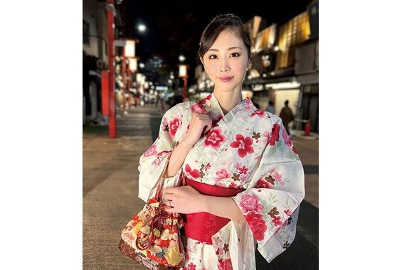 小松杏~Komatsu An~独特な色気放つ8.5頭身女優