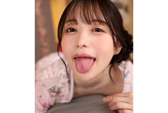 天馬ゆい~Tenma Yui~二次元大好きのサブカルクジラっ娘女優