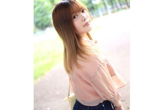 新山ちなつ~Niyama Chinatsu~肉弾圧迫るロケットおっぱい女優