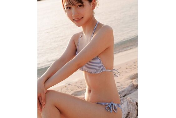 三田真鈴~Mita Marin~笑顔途絶えないくびれ巨乳女優